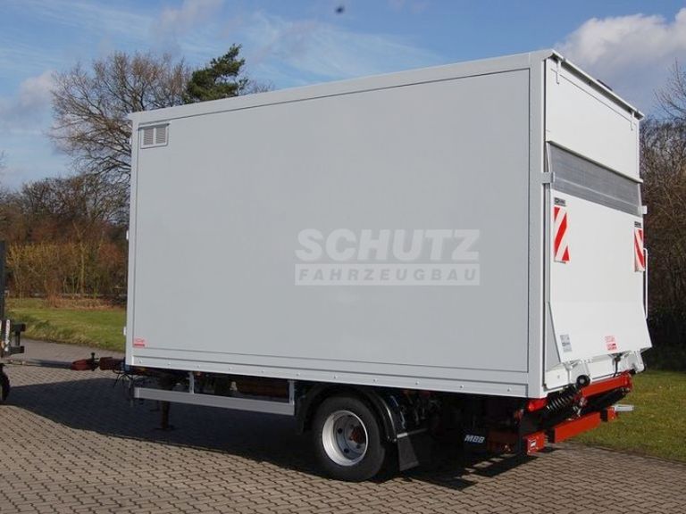 Schutz Koffer LKW Anhänger Kofferanhänger Typ LAT 55 12CC