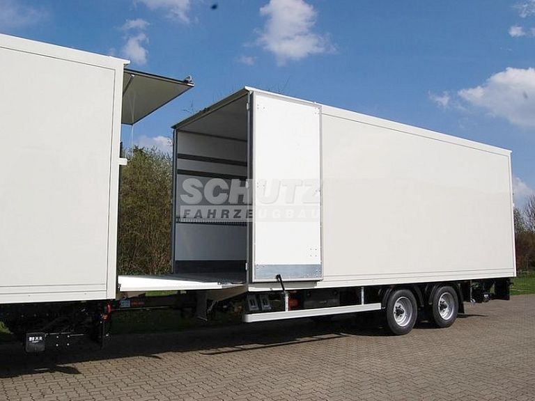 Schutz Anhänger Typ LAT 110 20/22CC mit Durchladesystem Schutz Anhänger Typ LAT 110 20/22CC mit Durchladesystem